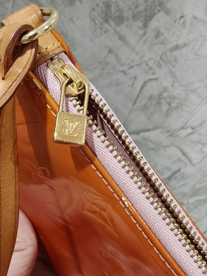LV Monogram Vernis Pochette Accessoires  รูปที่ 10