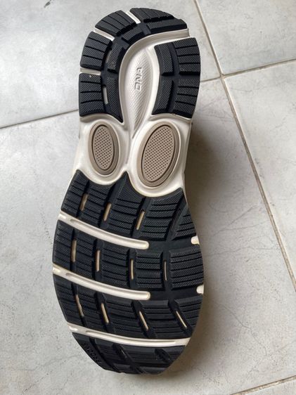 ร้องเท้าผ้าใบมือสอง Brooks ราคาถูกสภาพดี ค่าส่ง45บาท รูปที่ 16