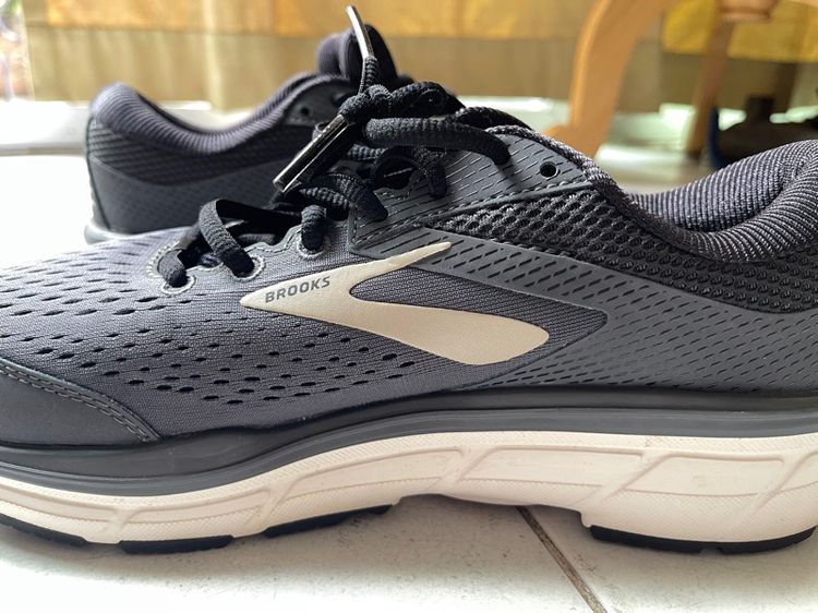 ร้องเท้าผ้าใบมือสอง Brooks ราคาถูกสภาพดี ค่าส่ง45บาท รูปที่ 10