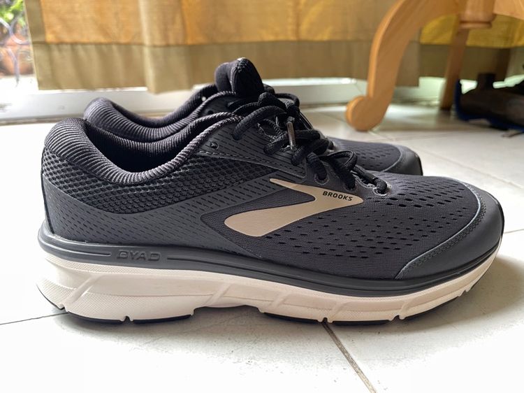 ร้องเท้าผ้าใบมือสอง Brooks ราคาถูกสภาพดี ค่าส่ง45บาท รูปที่ 8