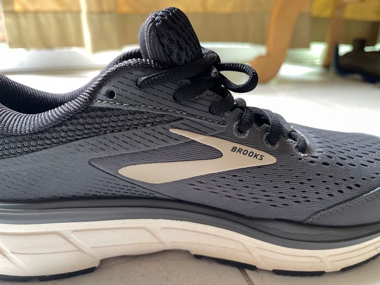 ร้องเท้าผ้าใบมือสอง Brooks ราคาถูกสภาพดี ค่าส่ง45บาท รูปที่ 12