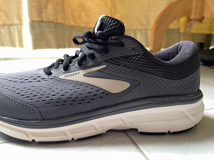 ร้องเท้าผ้าใบมือสอง Brooks ราคาถูกสภาพดี ค่าส่ง45บาท รูปที่ 14