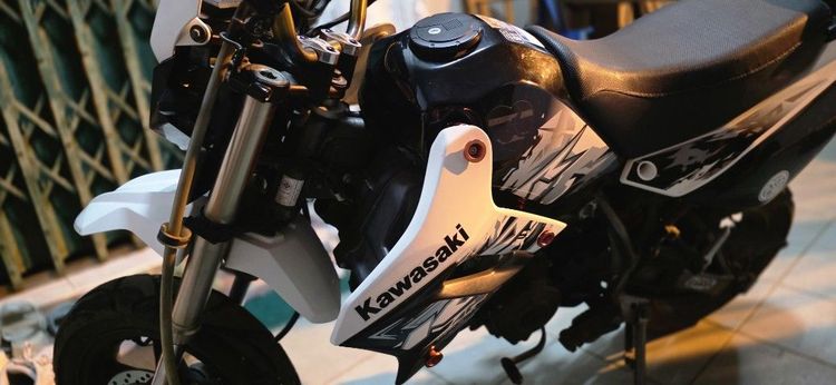 🏍 Kawasaki KSR ปี 2012
สีขาว-ดำ ⚪️⚫️ เลขไมล์ 24,514 กม.
✨ สภาพดี เครื่องเดิม 
📄 พร้อมโอน รูปที่ 2