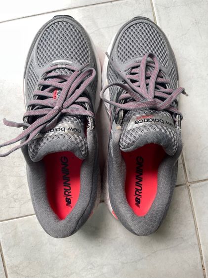 หลากสี UK 8.5 | EU 42 2/3 | US 9 New balance รองเท้าผ้าใบมือ2 ราคาถูกสภาพดี ค่าส่ง45บาท
