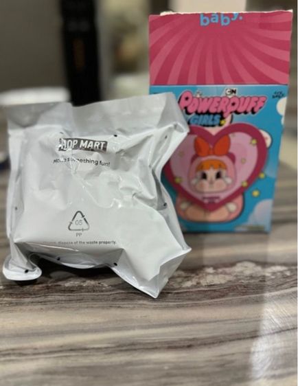 Pop Mart Cry baby รูปที่ 2