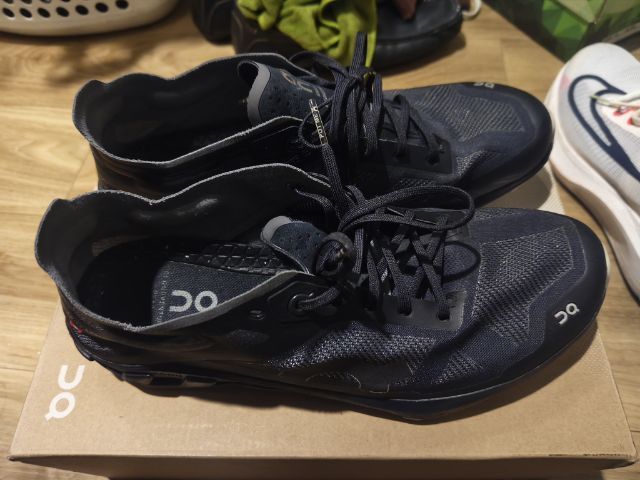 รองเท้าวิ่งเทรล On Cloudventure Peak 3 สี Black Glacier ไซส์ US 8.5  รูปที่ 2