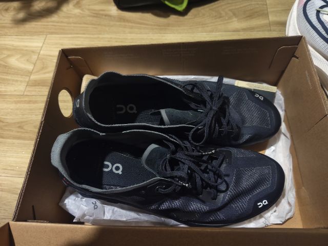 รองเท้าวิ่งเทรล On Cloudventure Peak 3 สี Black Glacier ไซส์ US 8.5  รูปที่ 3
