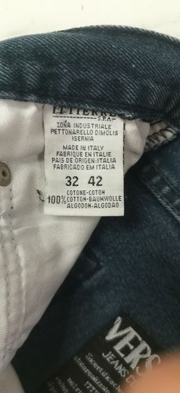 Vtg.Versace Couture Jeans Mens Made in Italy 1990's กางเกงยีนส์ งานเก่ายุค90 ทรงเซอร์ขาดเข่า ขาปล่อยชาย เอว31.5นิ้ว วัดจริง ป้าย32x42 สวยมาก รูปที่ 8