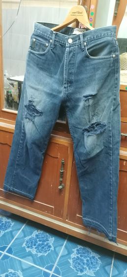 Vtg.Versace Couture Jeans Mens Made in Italy 1990's กางเกงยีนส์ งานเก่ายุค90 ทรงเซอร์ขาดเข่า ขาปล่อยชาย เอว31.5นิ้ว วัดจริง ป้าย32x42 สวยมาก รูปที่ 3