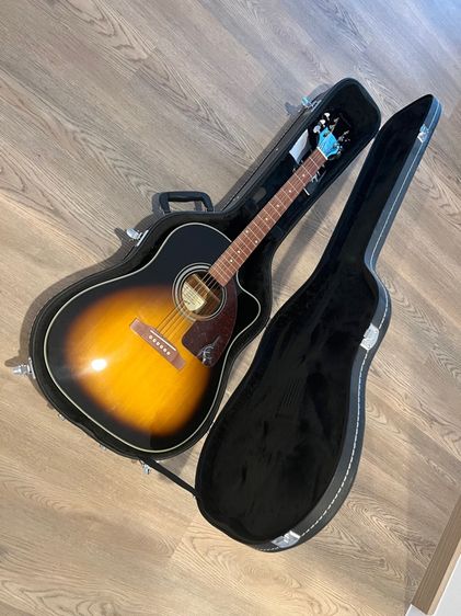 กีต้าร์โปร่งไฟฟ้า เสียงดี พร้อมเคสแข็ง รูปที่ 2