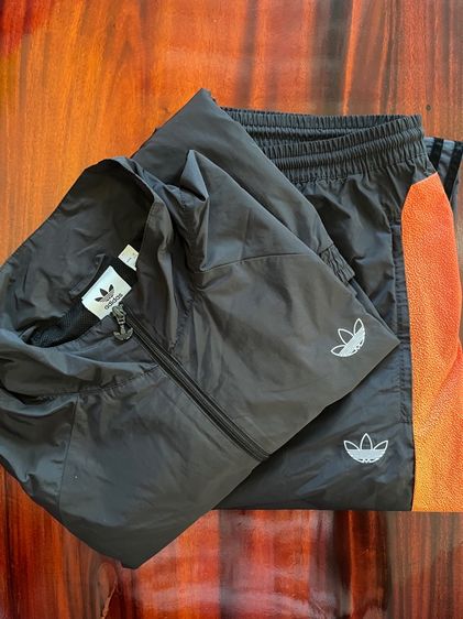 ดำ XXL แขนยาว เสื้อแจ็คเก็ต | เสื้อคลุม อื่นๆ ชุดเสื้อพร้อมกางเกงผ้าร่ม Adidas SPRT Supersport Woven Track Jacket size 2XL and Pants size XL (มือสอง) แยกได้