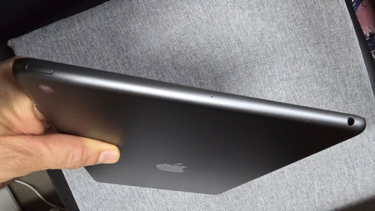 ipad gen9 64g มือสอง สภาพ​ดี รูปที่ 2