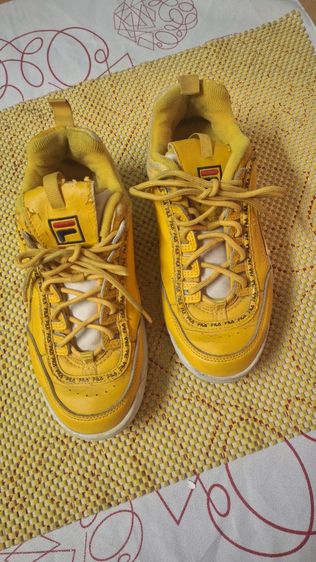 รองเท้าผ้าใบ FILA สีเหลืองมือสอง รูปที่ 4