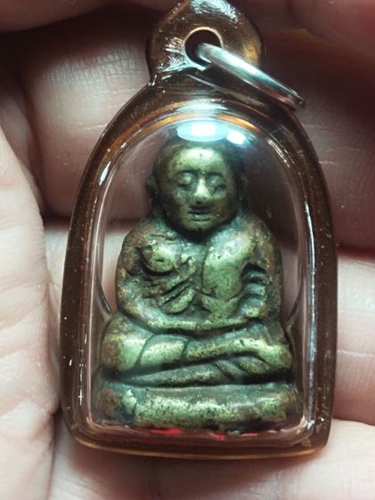 พระรูปหล่อหลวงพ่อเงินพิมพ์ขี้ตา