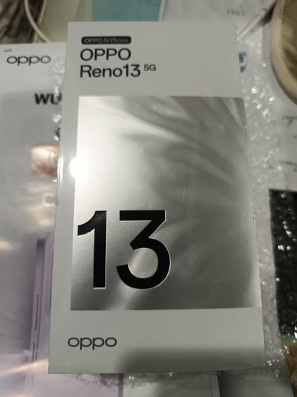 ขายOPPO RENO 13  5G เครื่องใหม่สีขาวได้ของขวัญปีใหม่มา ไม่ได้ใช้