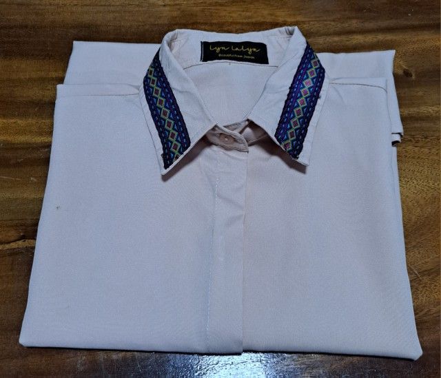 เสื้อเชิ้ตแขนสั้นสีชมพูอ่อน ทรงหลวม ปกเสื้อมีปักลวดลาย เนื้อผ้าไม่เป็นขน ทรงเสื้อใส่สบาย รูปที่ 9