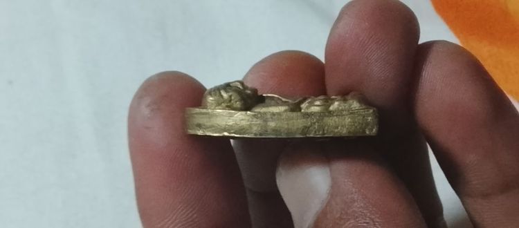 หลวงปู่ทวด เตารีด