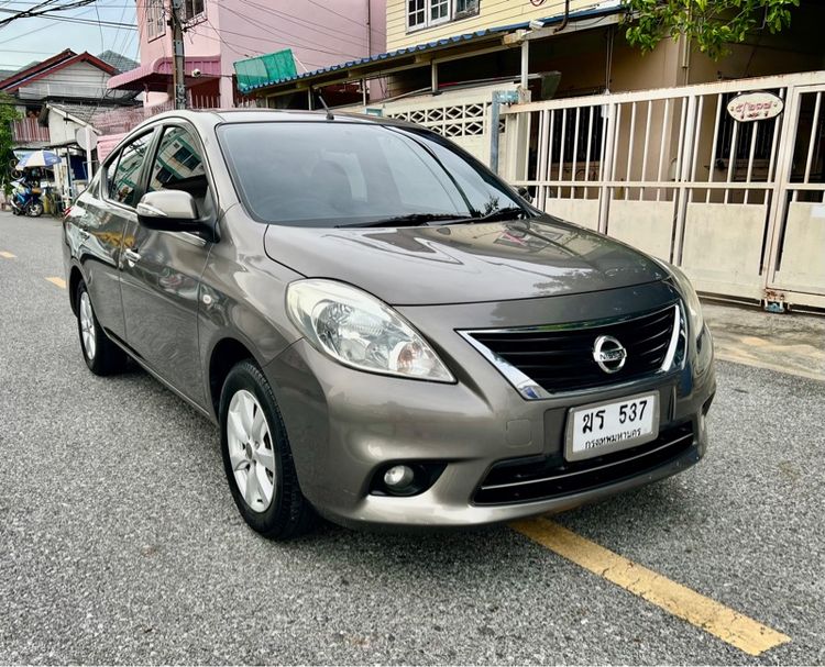 รถ Nissan Almera 1.2 VL Sportech สี น้ำตาล