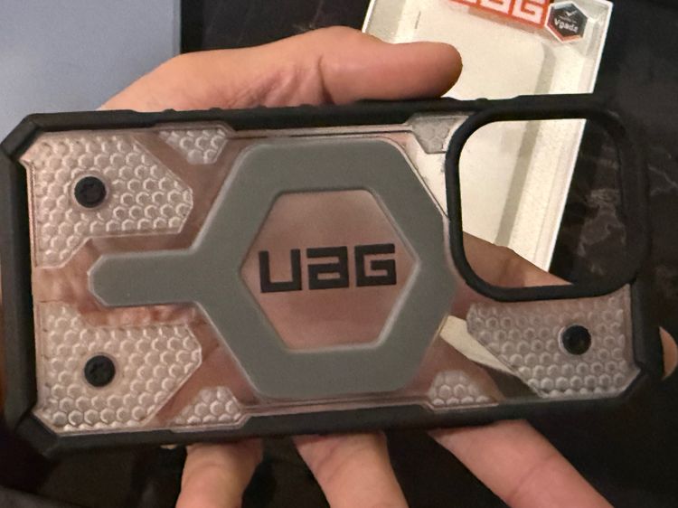 UAG case iphone 15 pro รูปที่ 5