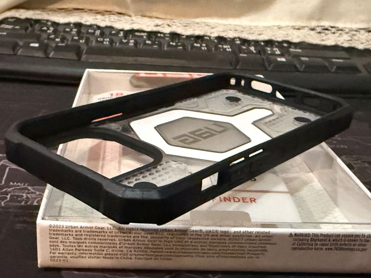 UAG case iphone 15 pro รูปที่ 3