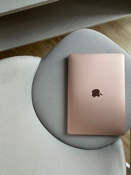 ขาย MacBook Air m1 13 นิ้ว ram 8 256 GB battery 98 percent การใช้งานปกติ   รูปที่ 3