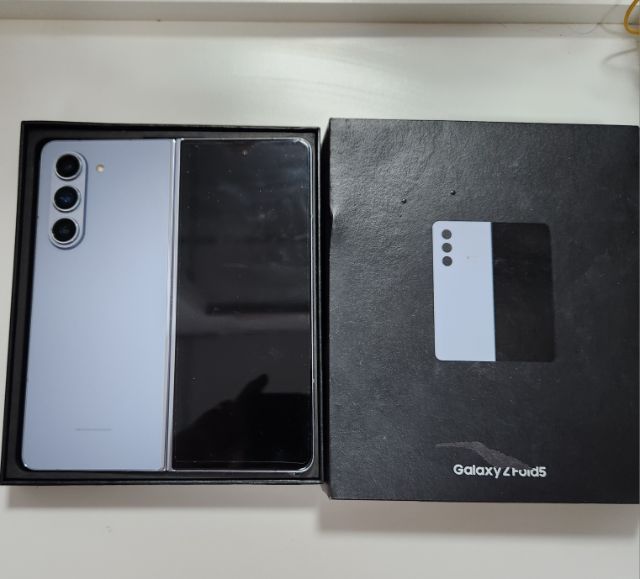 samsung galaxy Z Fold5  256 15500 สภาพนางฟ้าไร้รอย รูปที่ 3