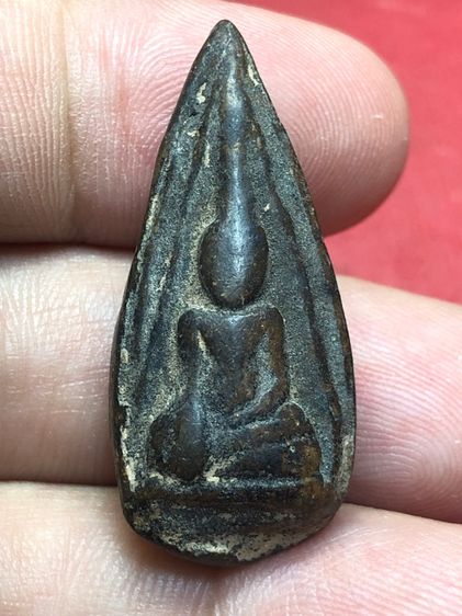 พระนางกำแพงเม็ดมะรื่นเนื้อดิน รูปที่ 3