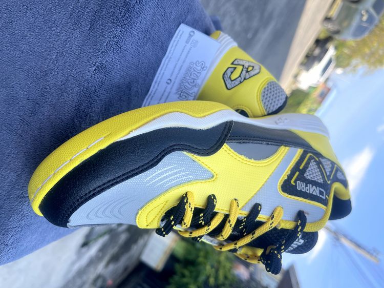 รองเท้าฟุตซอล Breaker CMPro รุ่น Pro6 สีเหลืองสวยมาก สภาพใหม่กริ๊บ อ่านรายละเอียด รูปที่ 10