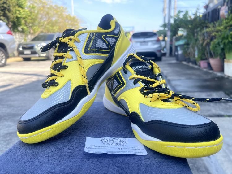 รองเท้าฟุตซอล Breaker CMPro รุ่น Pro6 สีเหลืองสวยมาก สภาพใหม่กริ๊บ อ่านรายละเอียด รูปที่ 5