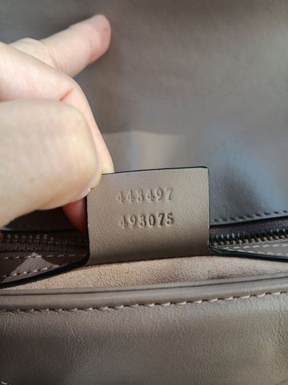 กระเป๋า Gucci Marmont26 สีเบจ มือสอง รูปที่ 7