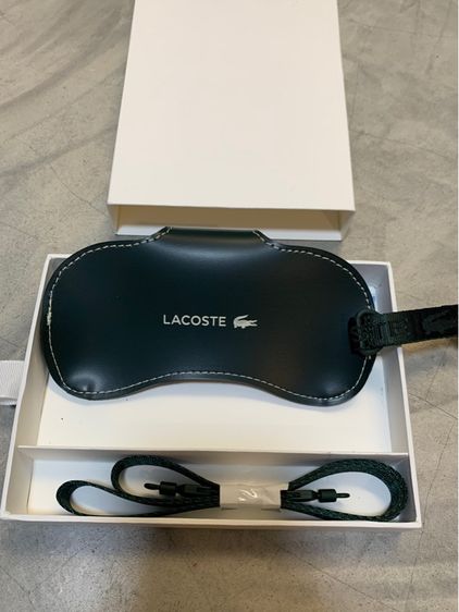 ไม่ระบุ เขียว หนังแท้ กระเป๋าใส่แว่นตา มีสายสะพาย LACOSTE