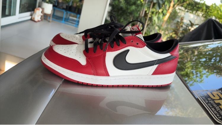Nike Jordan 1 Retro Low Chicago (2025) รูปที่ 2