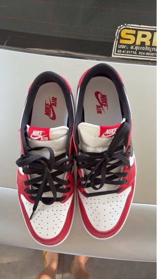 Nike Jordan 1 Retro Low Chicago (2025) รูปที่ 4