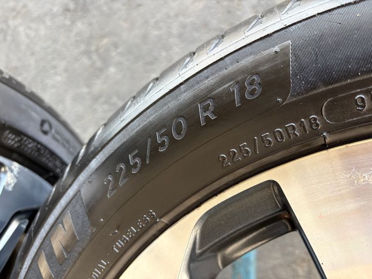 ล้อแม็กขอบ18 TOYOTA CROSS มีรอยตามการใช้งาน พร้อมยางMICHELIN225-50-18 ปี23x2 21x2 ปีแท้  รูปที่ 10