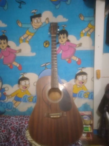 กีต้าร์มือสองสภาพดี Martin lee 1975 ปกติดีทุกอย่างขายเพราะไม่ค่อยได้เล่นตัวนี้และมีความจำเป็นจริงๆเลยอยากขาย