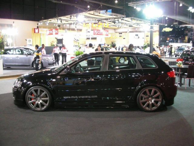 ล้อ Audi RS4 ลาย9ก้าน ขอบ 18 กว้าง8 ออฟ35 สำหรับ Audi A4 B5,B6 A6 C4,C5 และรถรุ่นอื่นๆที่เป็นดุม 5รู112 เปลี่ยนฝากลางตามค่ายรถเท่านั้นถ้าชอบลายนี้ รูปที่ 10