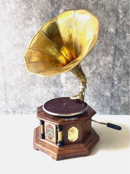 เครื่องเล่นแผ่นเสียง ปากแตรทองเหลือง รูปที่ 4