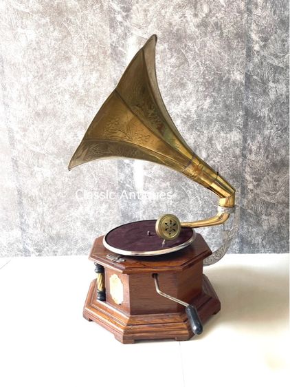 เครื่องเล่นแผ่นเสียง ปากแตรทองเหลือง รูปที่ 5