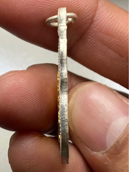 เหรียญหลวงพ่อกลั่นหน้ากากทอง รูปที่ 4