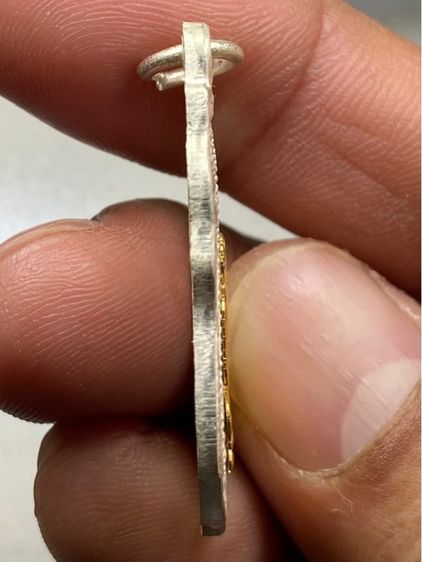 เหรียญหลวงพ่อกลั่นหน้ากากทอง รูปที่ 3