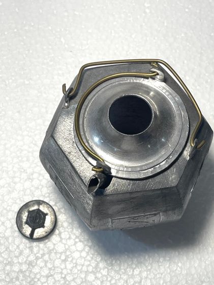 กาน้ำชา หกเหลี่ยม โบราณ เก่าสะสม รูปที่ 9