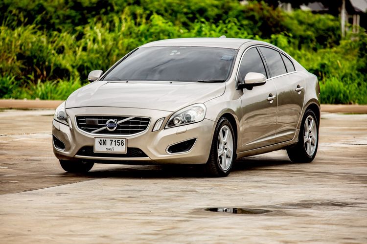 รถ Volvo S60 1.6 Drive สี เทา