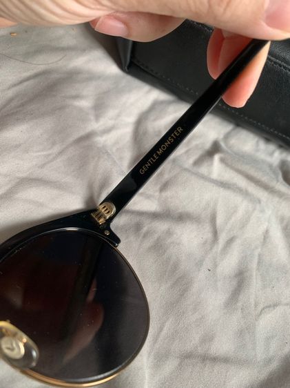 แว่นกันแดด gentle monster แท้ๆพร้อมซองค่ะ รูปที่ 11