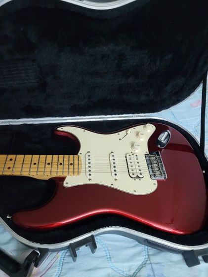 กีต้าร์ไฟฟ้า Fender  รูปที่ 2