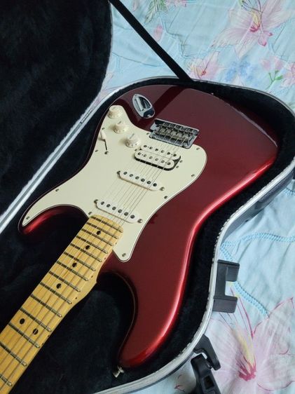 กีต้าร์ไฟฟ้า Fender  รูปที่ 3