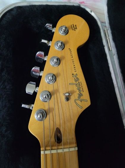 กีต้าร์ไฟฟ้า Fender  รูปที่ 5