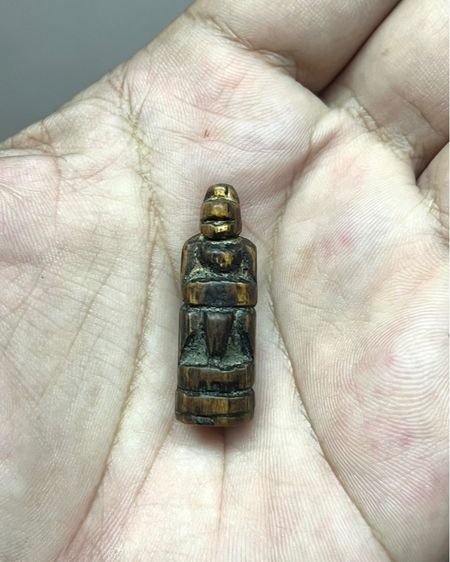 ลิงไม้แกะ มันส์ๆ (มีสินค้าหลายรายการกดเข้ามาดูในโปรไฟล์ได้เลยครับ)