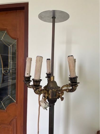 โคมไฟทองเหลือง รูปที่ 3