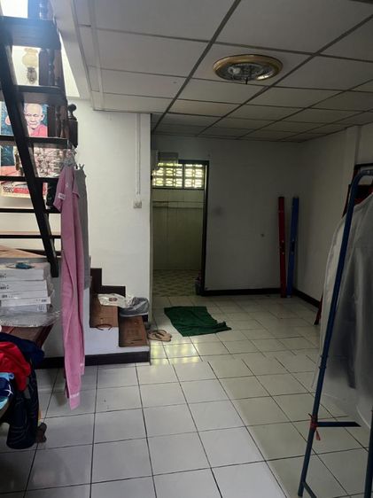 ไม่มี สร้างเสร็จก่อน 2010 อื่นๆ ขาย บ้านทาวน์โฮม 2 ชั้น 
2,750,000 บาท
โชคชัย4 ซ 22 
18 ตรว. 2ห้องนอน 2ห้องน้ำ
สนใจตดต่อ 061-549-6694 คุณก้า รูปที่ 3