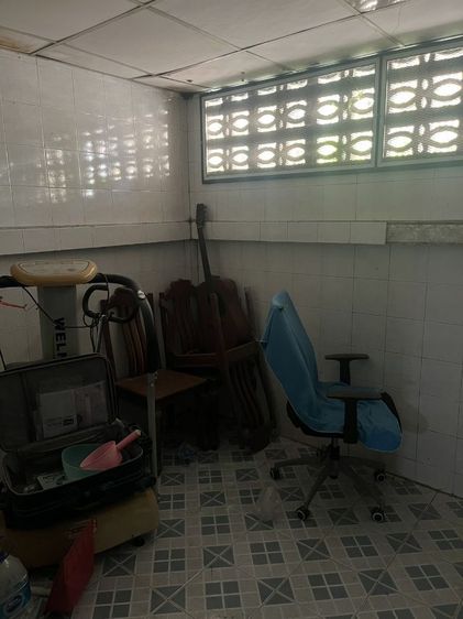 ไม่มี สร้างเสร็จก่อน 2010 อื่นๆ ขาย บ้านทาวน์โฮม 2 ชั้น 
2,750,000 บาท
โชคชัย4 ซ 22 
18 ตรว. 2ห้องนอน 2ห้องน้ำ
สนใจตดต่อ 061-549-6694 คุณก้า รูปที่ 4